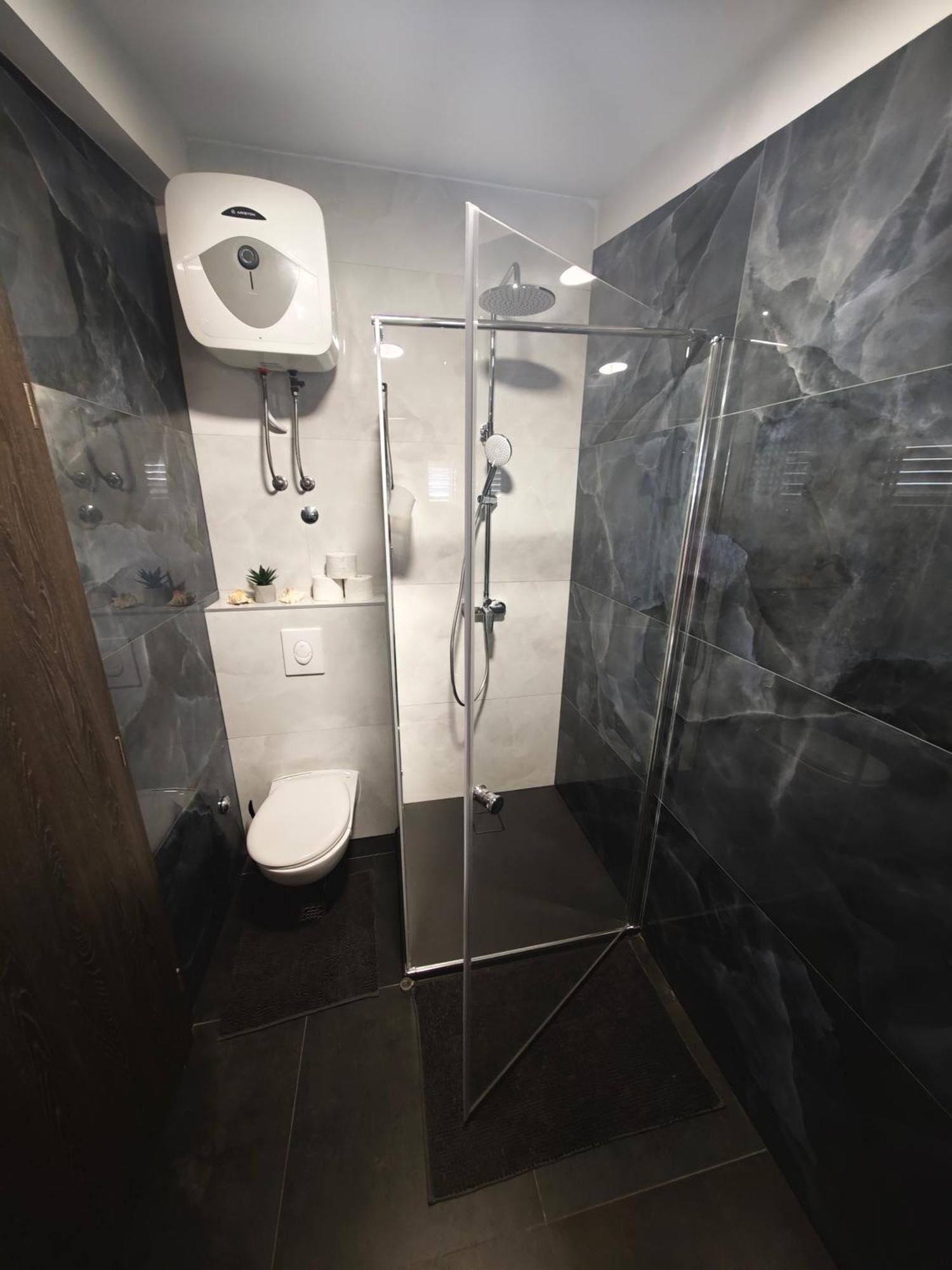 Apartman Lux Makarska Ngoại thất bức ảnh